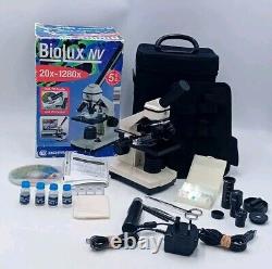 Microscope Bresser Biolux NV 20 avec accessoires, boîte de rangement et instructions testés