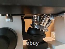 Microscope Trinoculaire Inversé Et Appareil Photo Numérique
